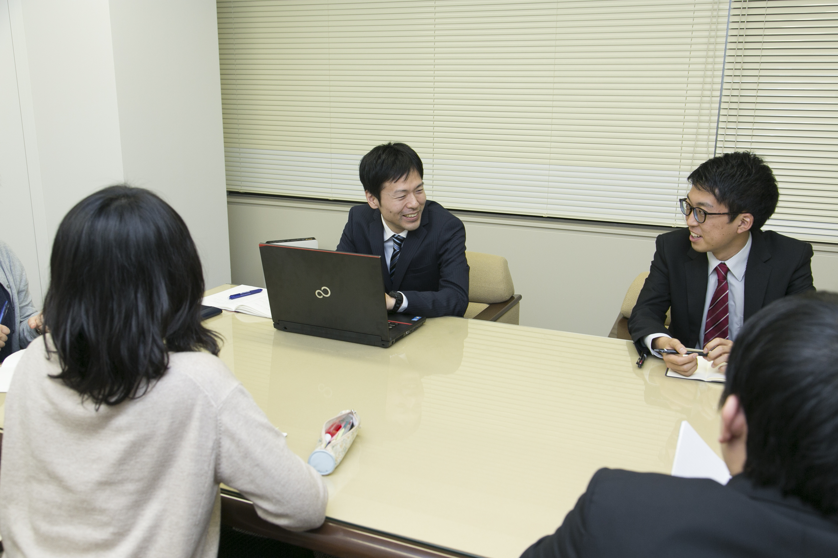後輩の作業の進捗確認